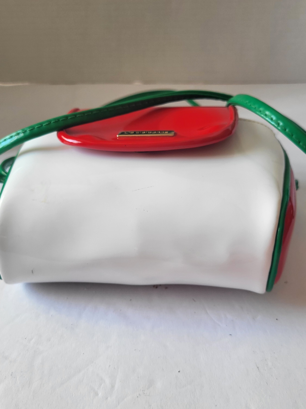 Liz Claiborne White, Red, Blue & Green Crossbody Bag - Picture 4 of 11